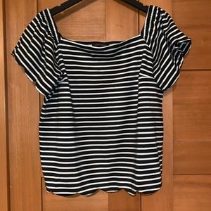 NWOT Banana Republic B/W Striped Top